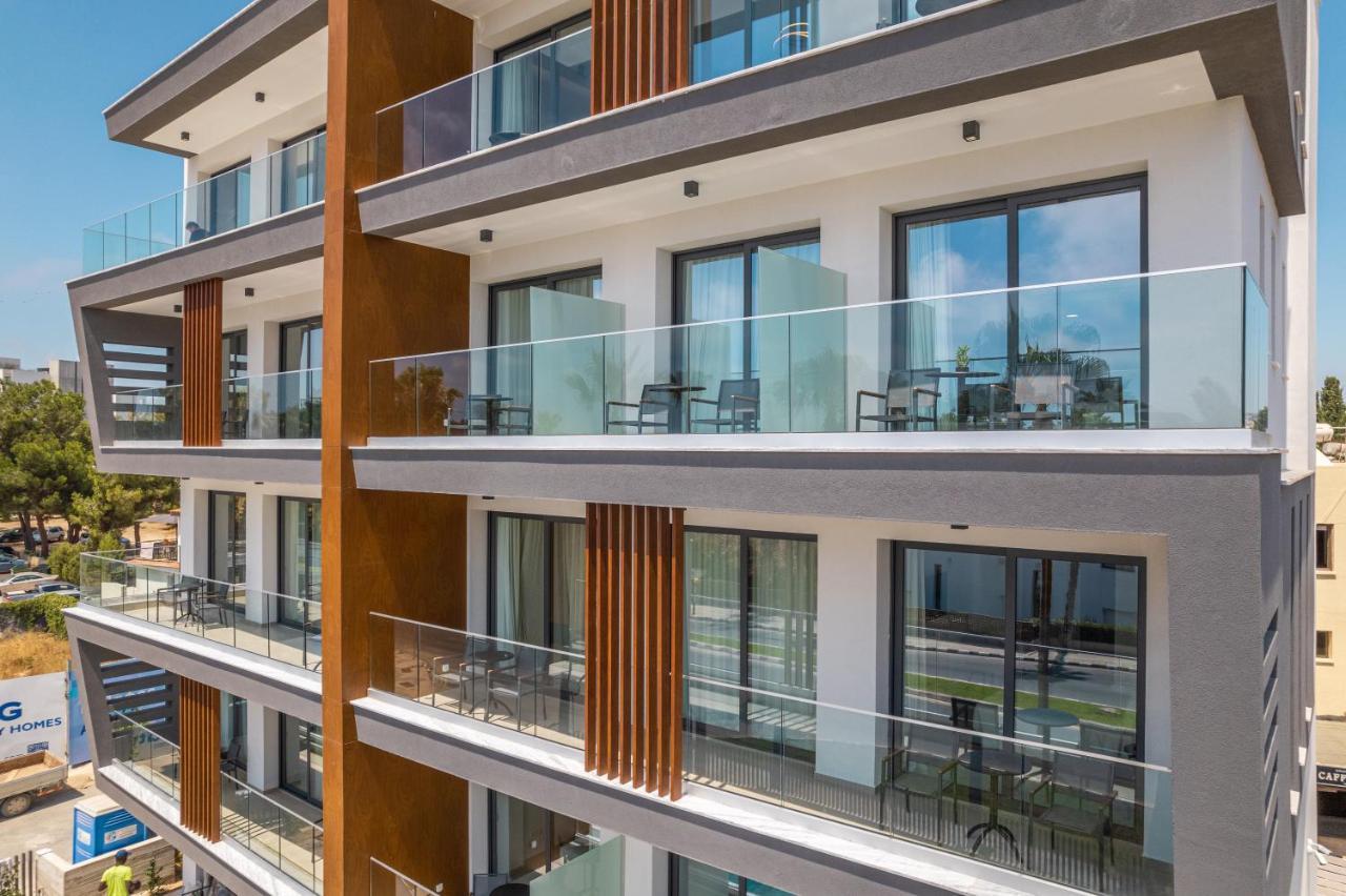 Waterside Sea View Apartments Paphos Exterior photo