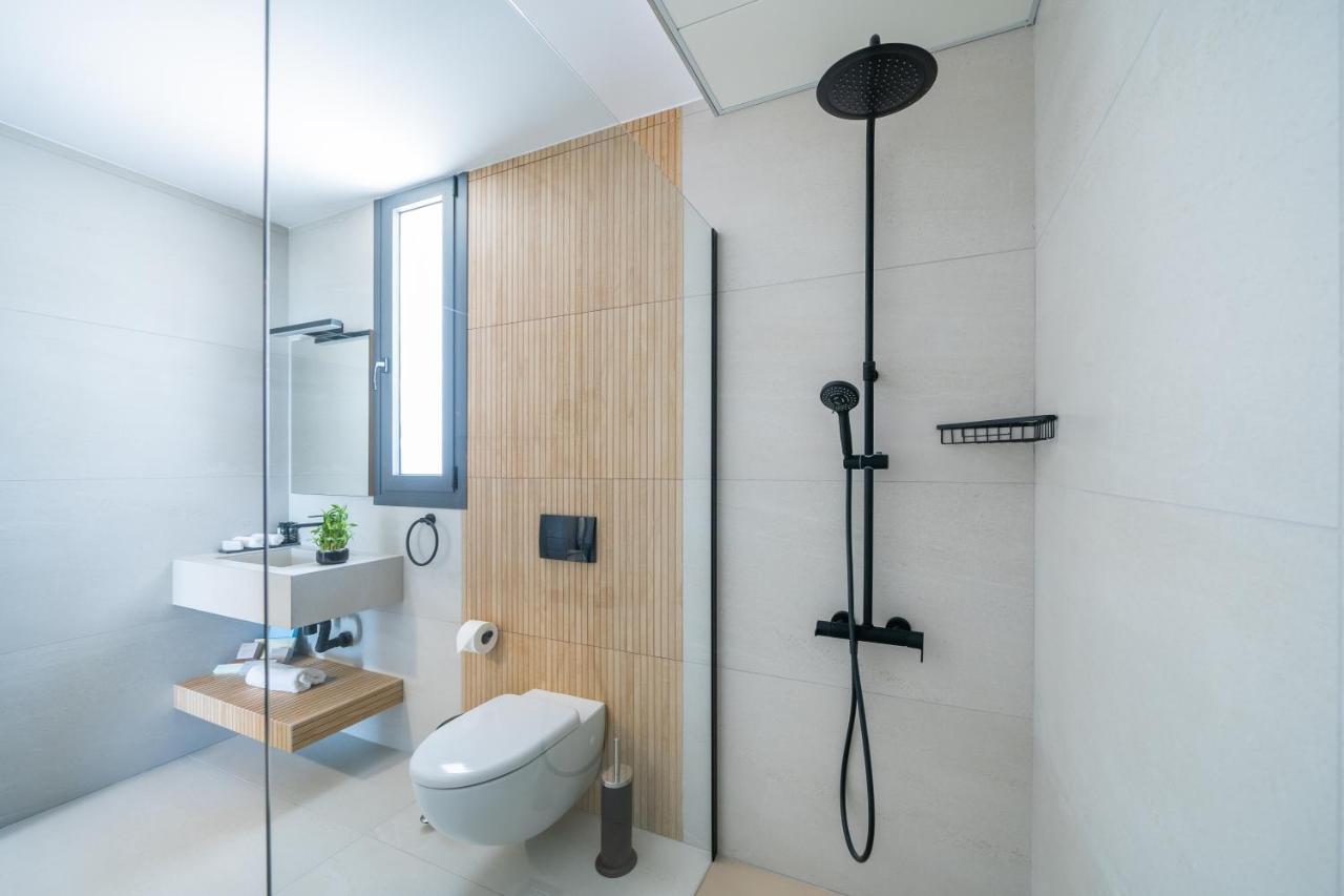 Waterside Sea View Apartments Paphos Exterior photo