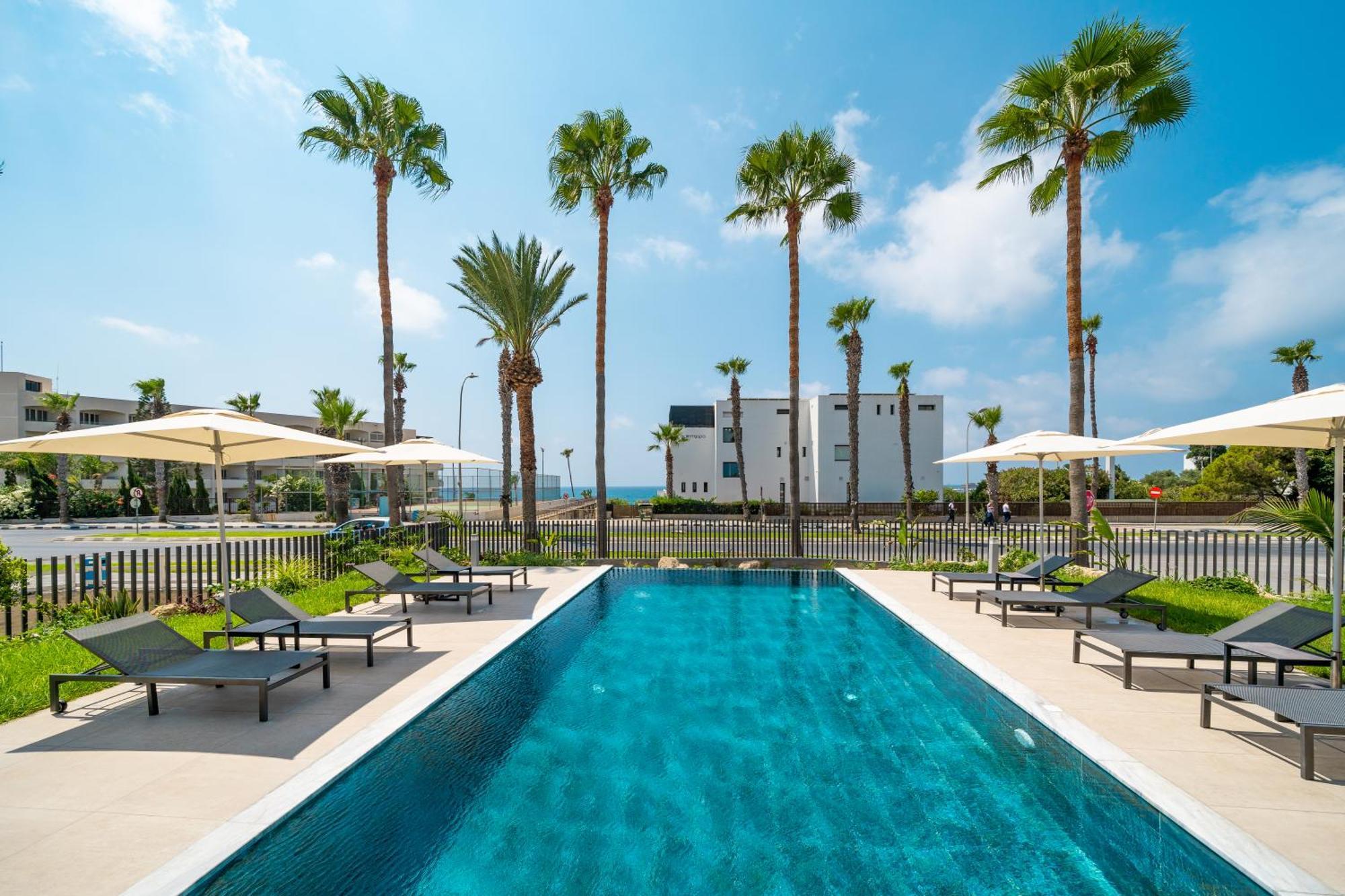 Waterside Sea View Apartments Paphos Exterior photo