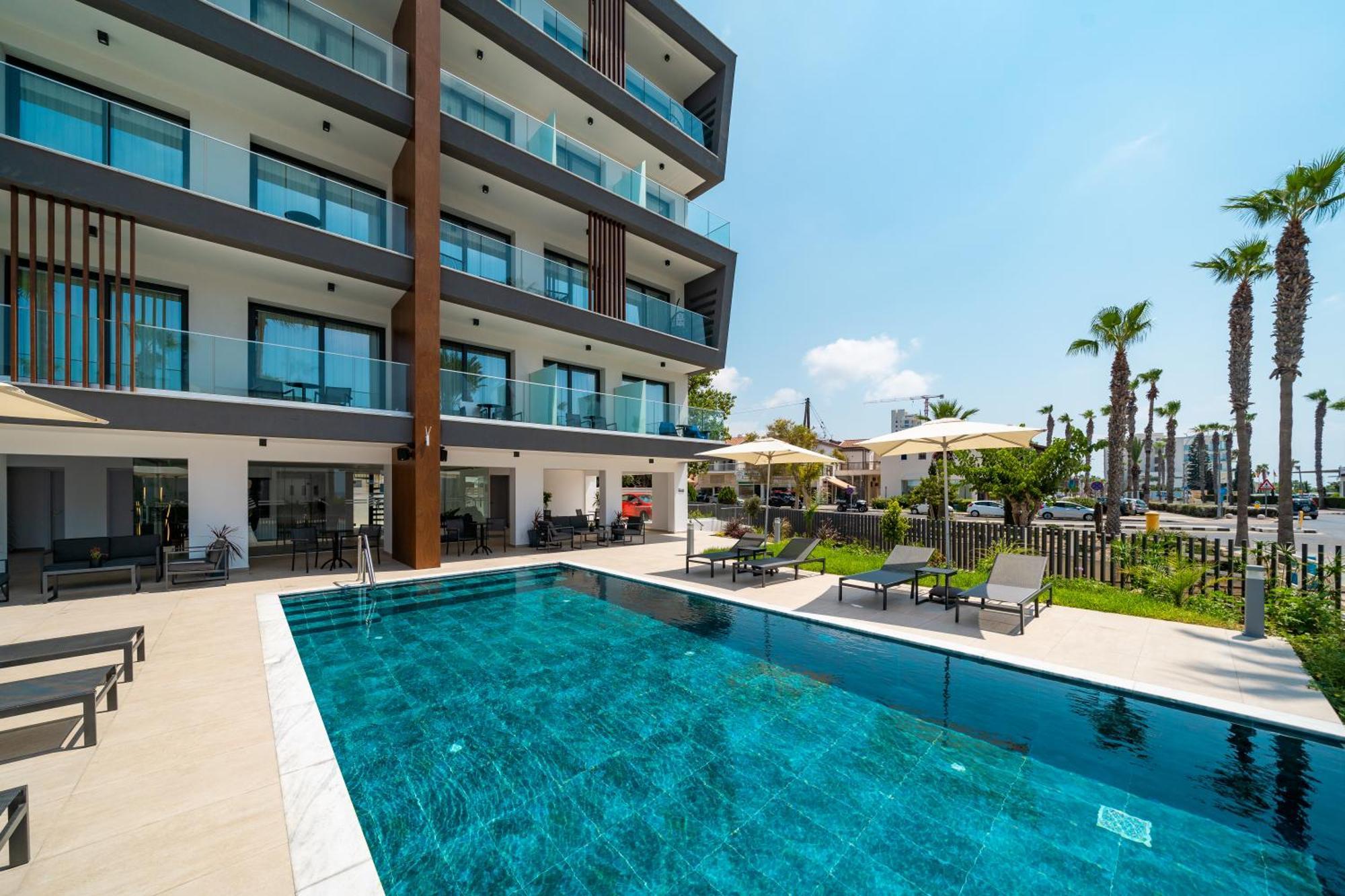 Waterside Sea View Apartments Paphos Exterior photo