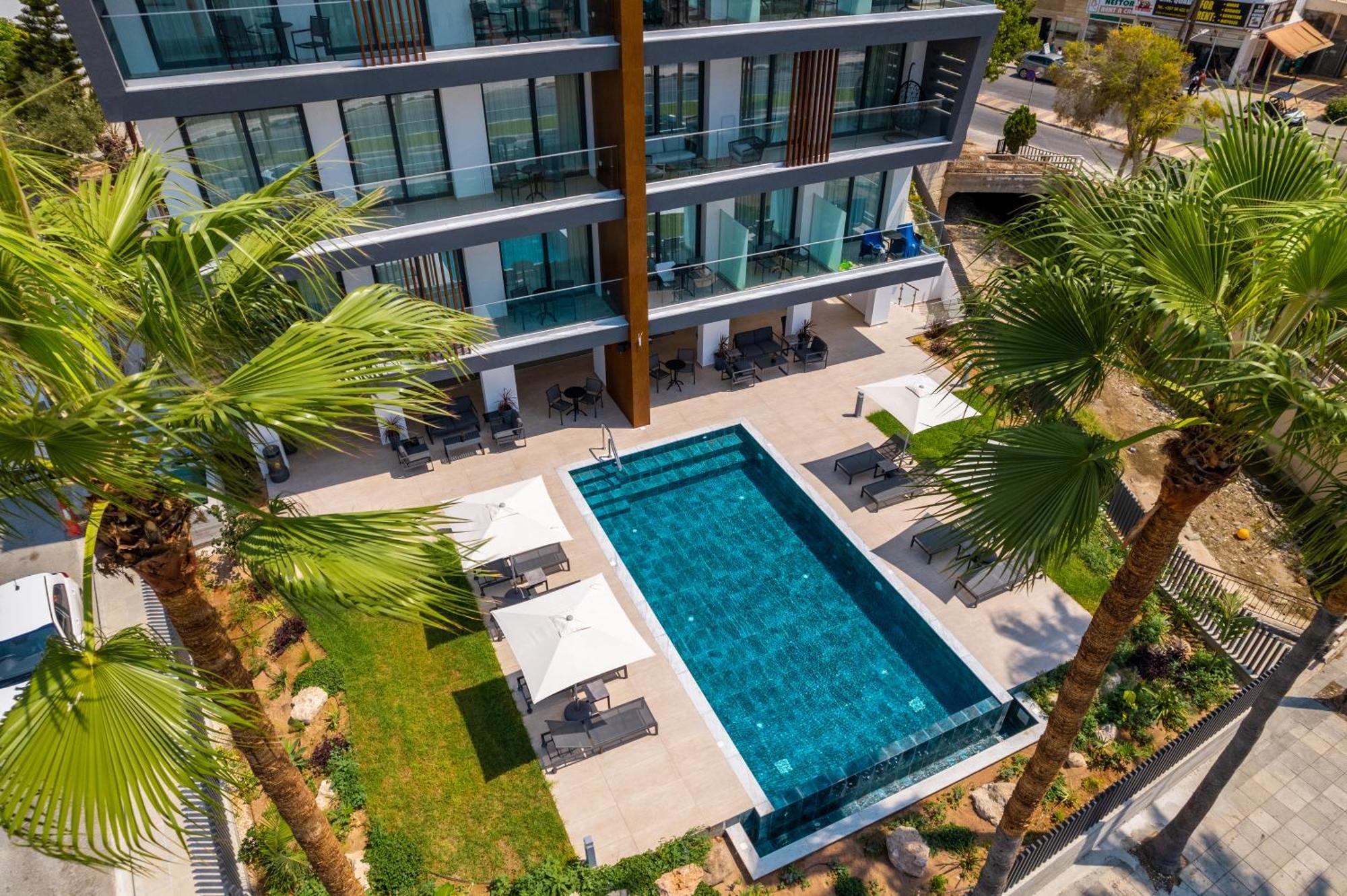 Waterside Sea View Apartments Paphos Exterior photo