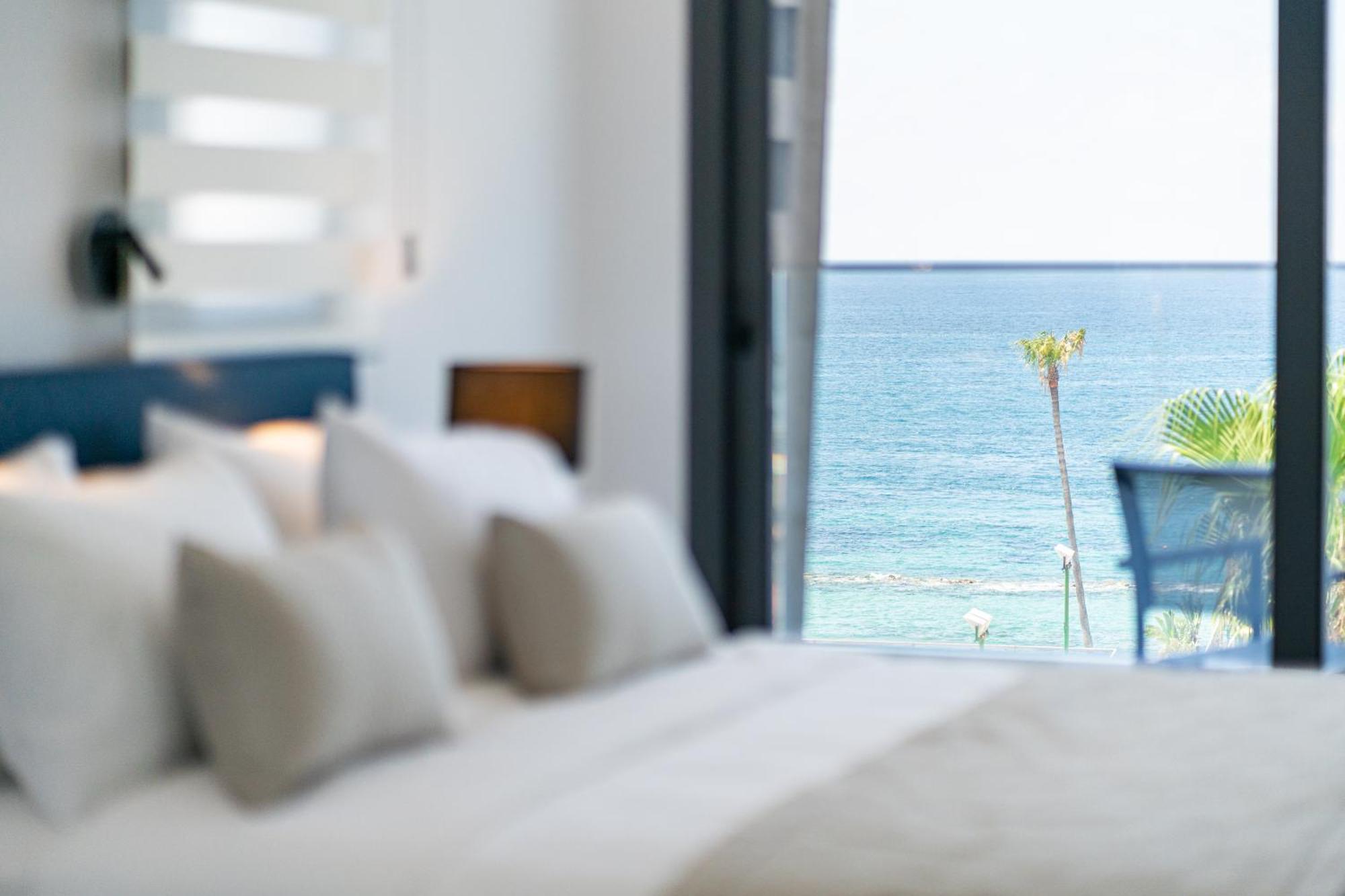 Waterside Sea View Apartments Paphos Exterior photo
