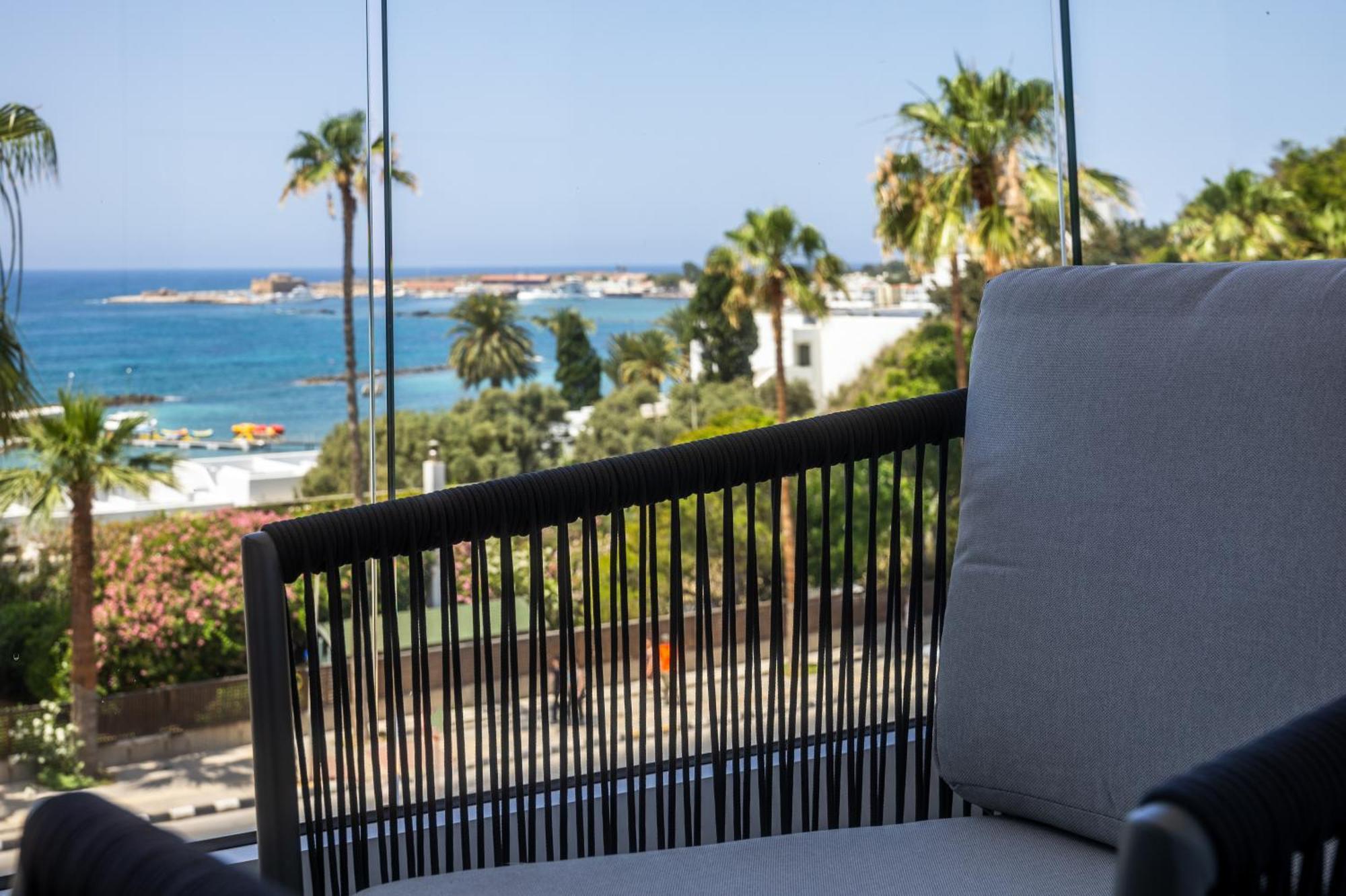 Waterside Sea View Apartments Paphos Exterior photo