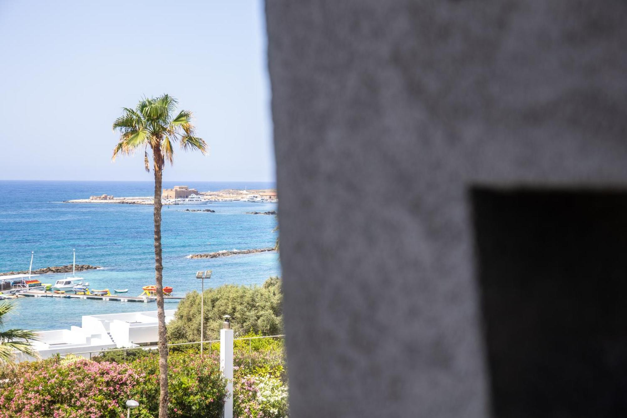 Waterside Sea View Apartments Paphos Exterior photo