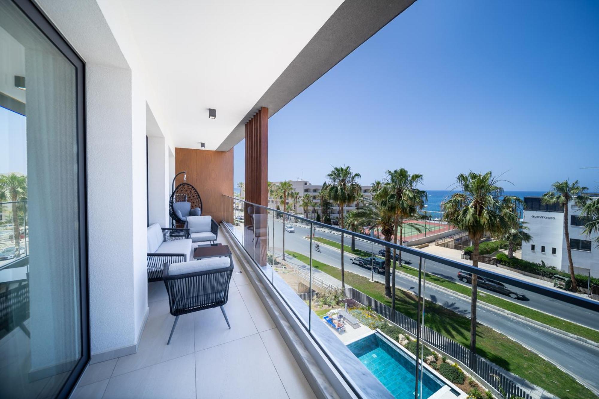Waterside Sea View Apartments Paphos Exterior photo
